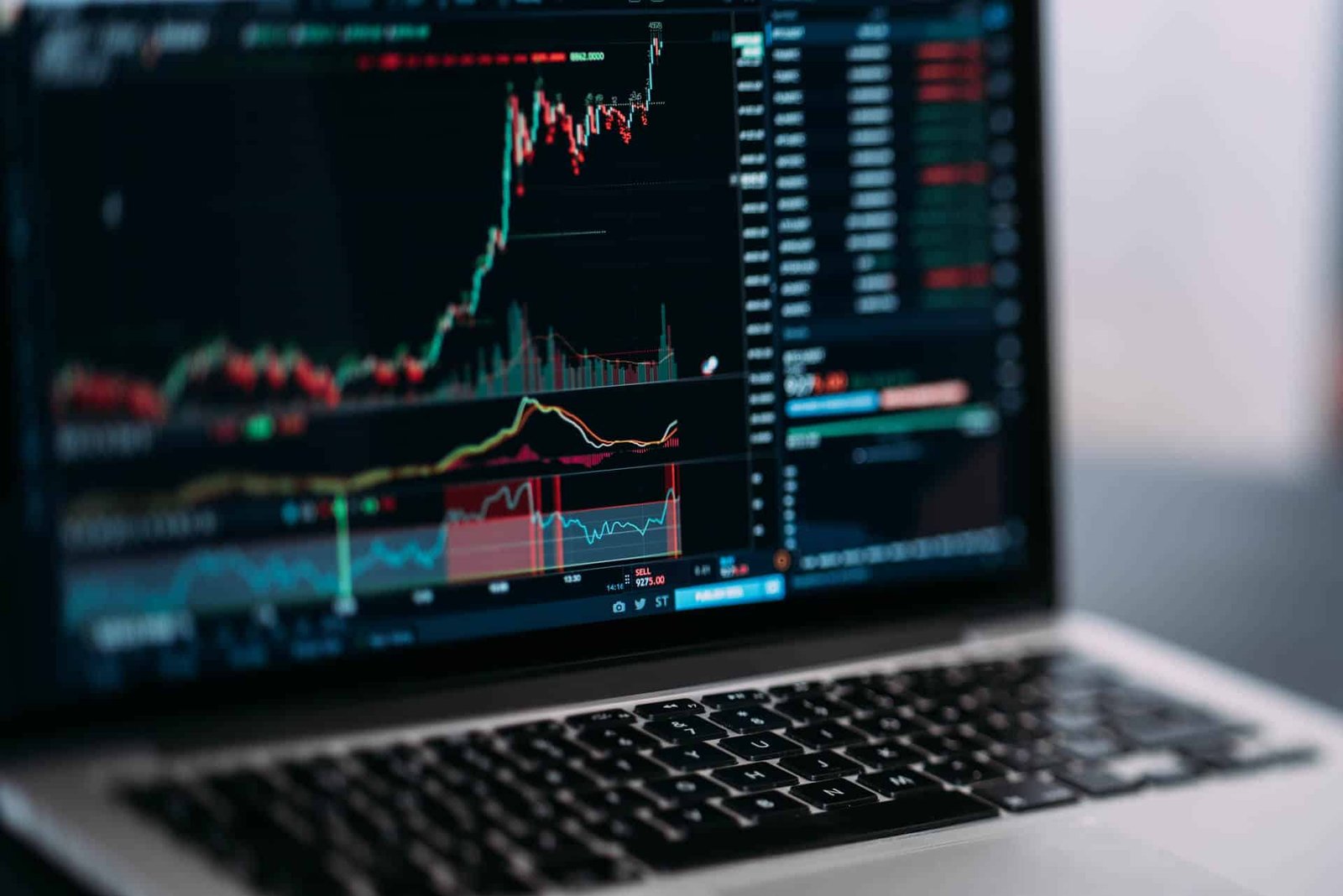 A laptop screen showing graph analysis